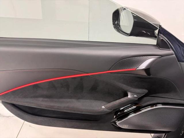 2022 Ferrari Roma Base