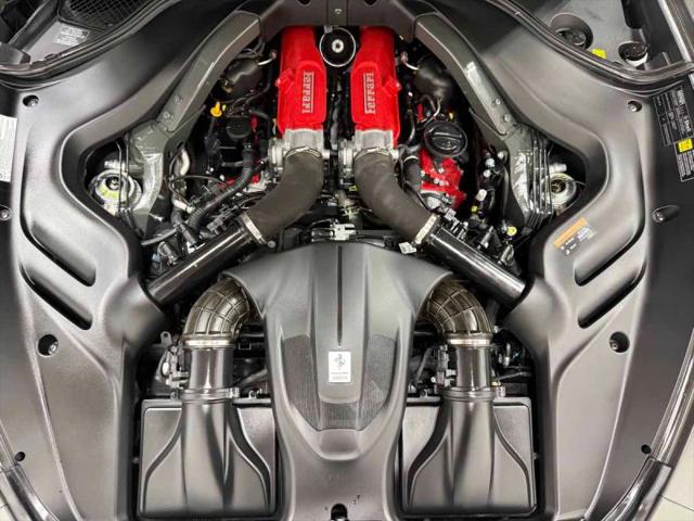 2022 Ferrari Roma Base