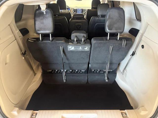 2017 Chrysler Pacifica Touring-L