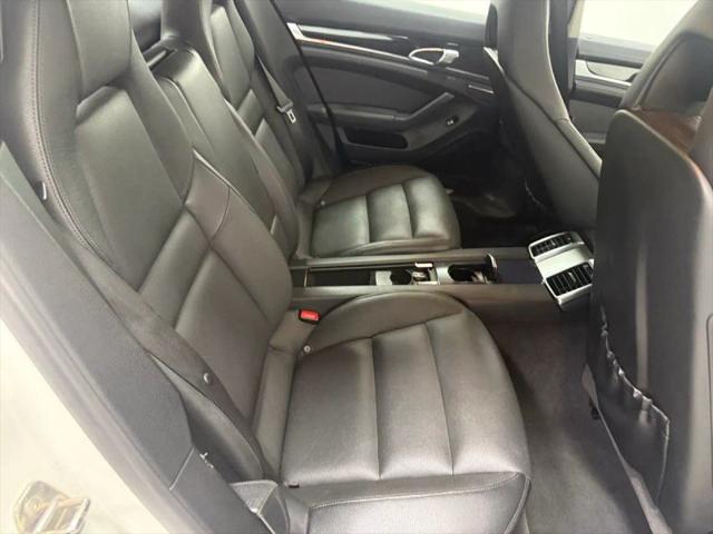 2012 Porsche Panamera 4