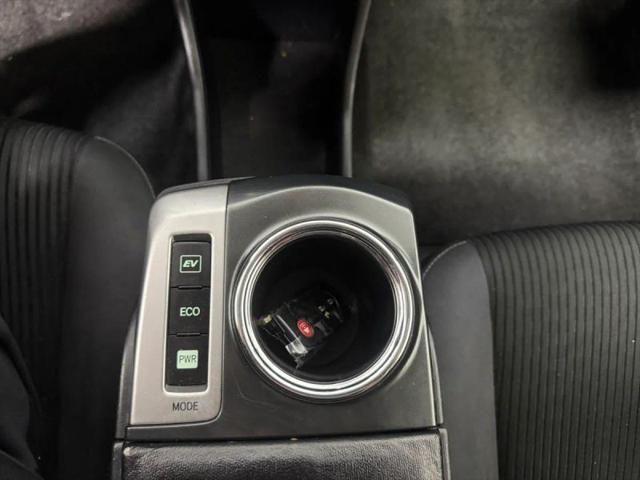 2015 Toyota Prius v Two
