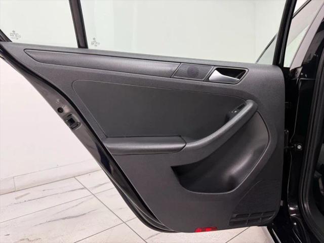 2013 Volkswagen Jetta 2.0L S