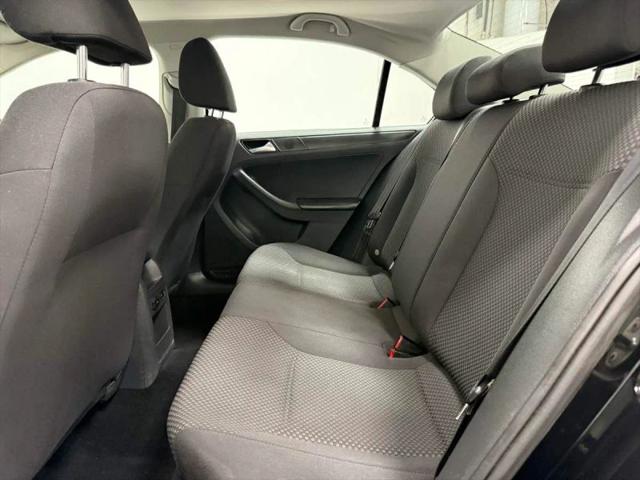 2013 Volkswagen Jetta 2.0L S