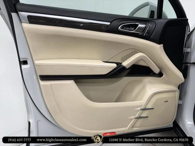 2016 Porsche Cayenne S