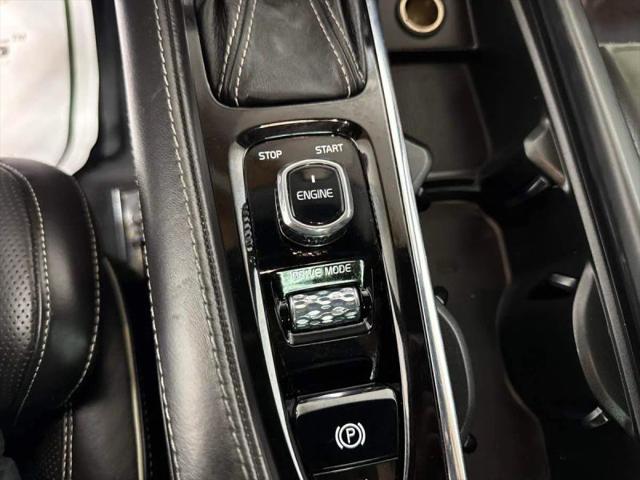 2016 Volvo XC90 T6 R-Design