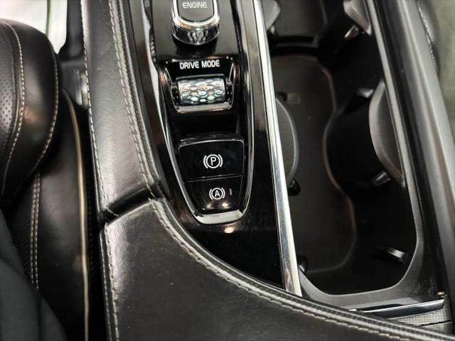 2016 Volvo XC90 T6 R-Design