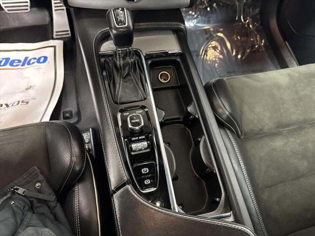 2016 Volvo XC90 T6 R-Design