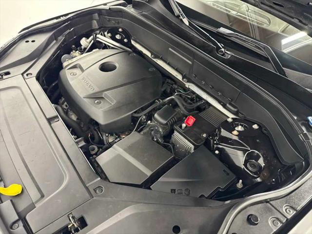 2016 Volvo XC90 T6 R-Design