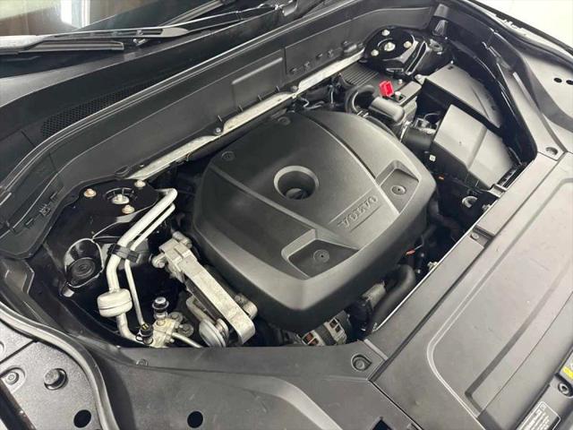 2016 Volvo XC90 T6 R-Design