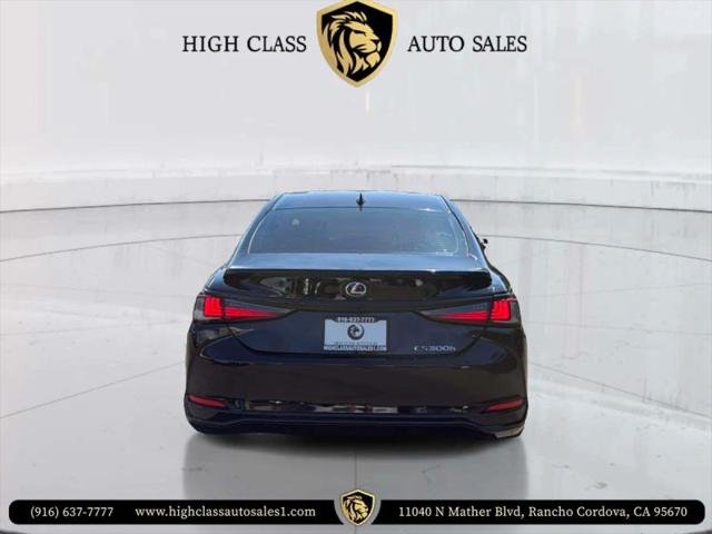 2020 Lexus ES 300h 300h