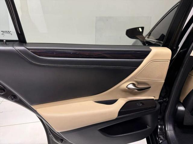 2020 Lexus ES 300h 300h