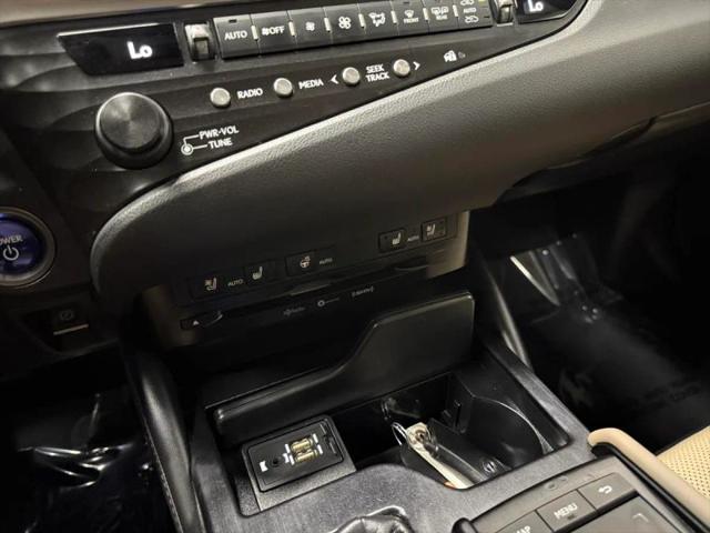2020 Lexus ES 300h 300h