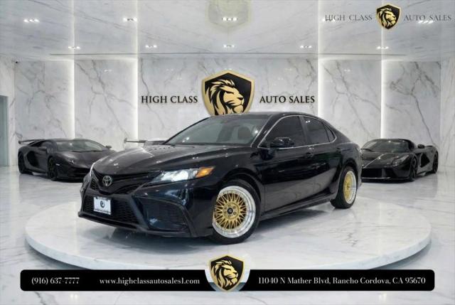 2022 Toyota Camry SE AWD