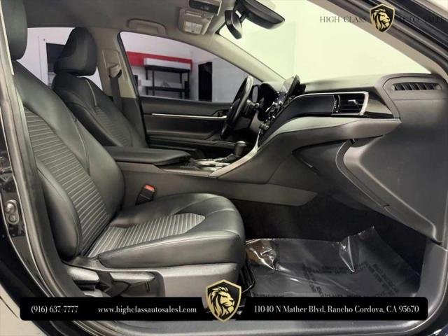 2022 Toyota Camry SE AWD