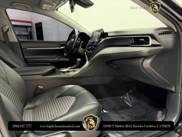 2022 Toyota Camry SE AWD