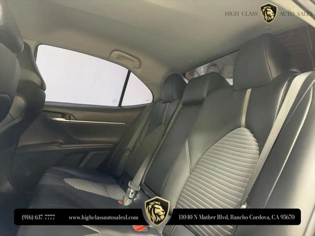 2022 Toyota Camry SE AWD