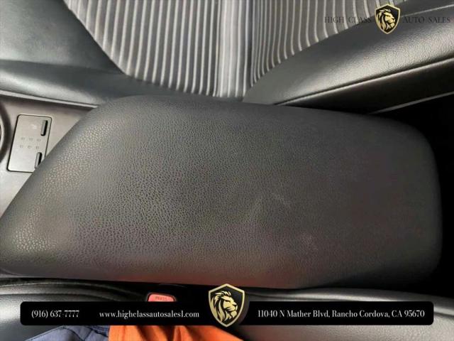 2022 Toyota Camry SE AWD