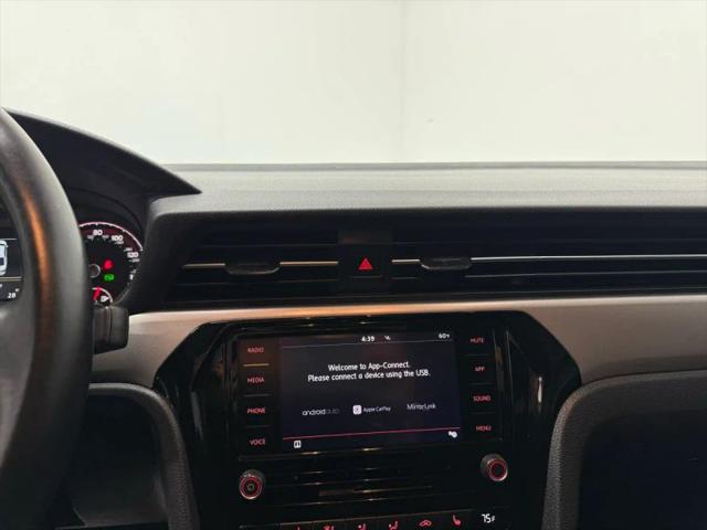 2020 Volkswagen Passat 2.0T SE