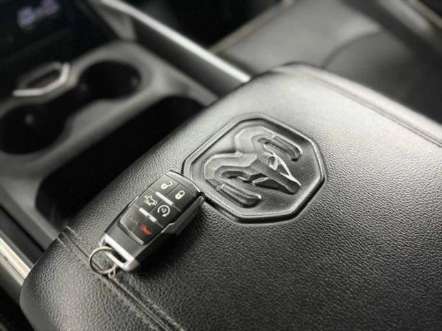 2024 Ram 3500 Laramie Crew Cab 4x4 8' Box