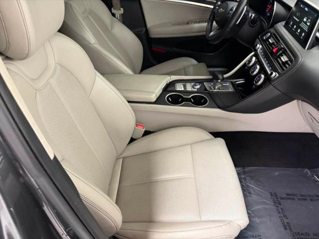 2021 Genesis G70 2.0T RWD