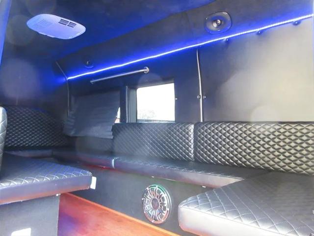 2015 Ford Transit Extended Length w/Sliding Side Door w/LWB