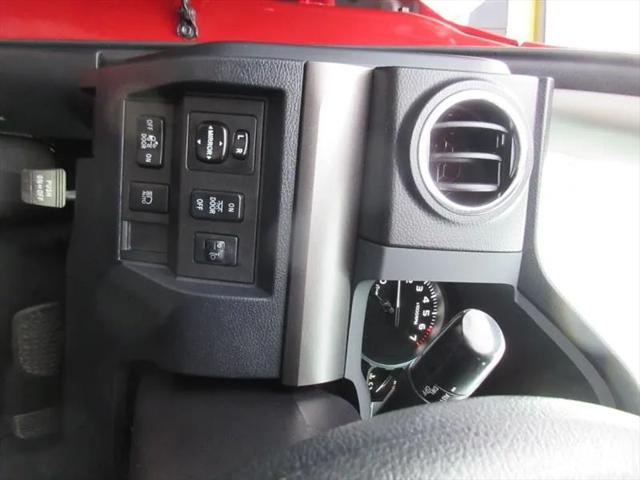 2018 Toyota Tundra SR5 5.7L V8