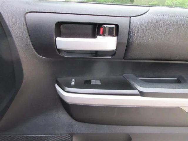 2018 Toyota Tundra SR5 5.7L V8