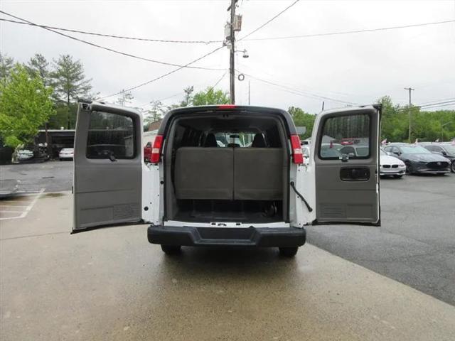2020 Chevrolet Express Passenger RWD 3500 Extended Wheelbase LS