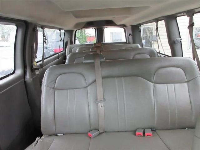 2020 Chevrolet Express Passenger RWD 3500 Extended Wheelbase LS