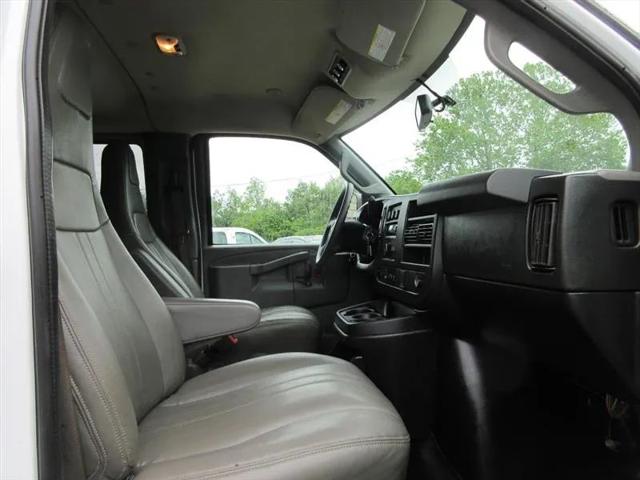 2020 Chevrolet Express Passenger RWD 3500 Extended Wheelbase LS