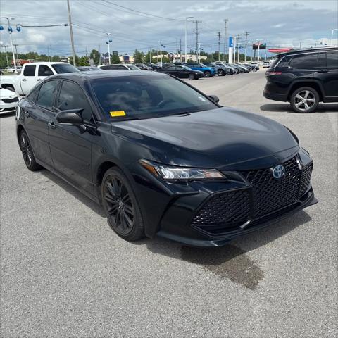 2022 Toyota Avalon XSE Nightshade Hybrid