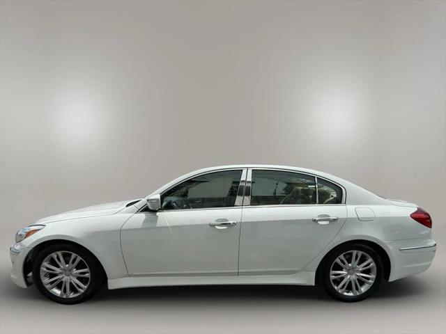 2013 Hyundai Genesis 3.8