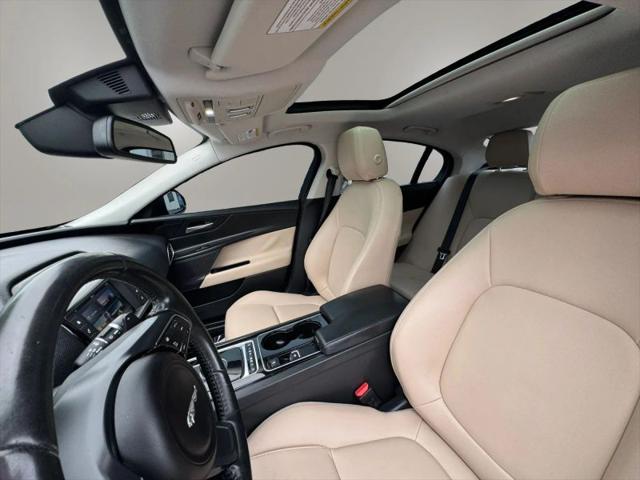 2017 Jaguar XE 25t