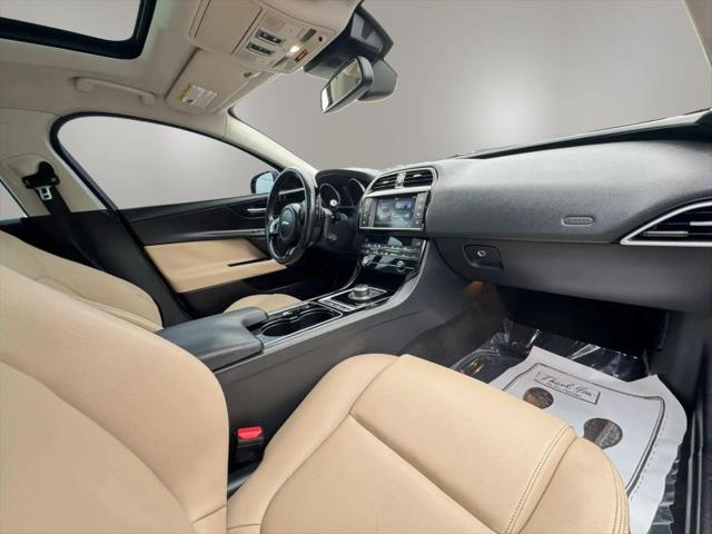 2017 Jaguar XE 25t