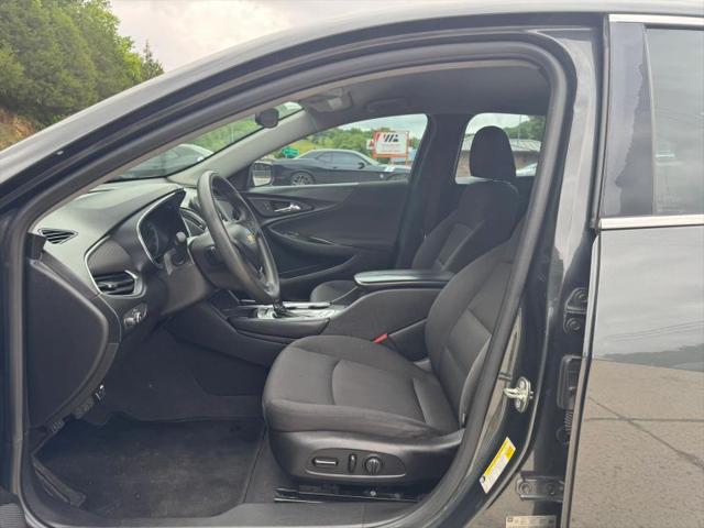 2017 Chevrolet Malibu 1LT
