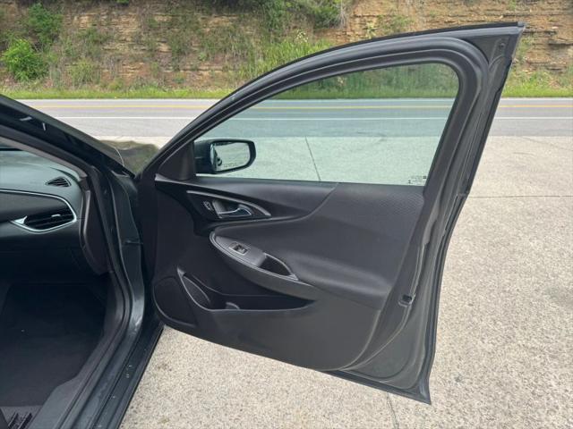 2017 Chevrolet Malibu 1LT