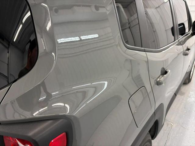 2021 Jeep Renegade Latitude FWD