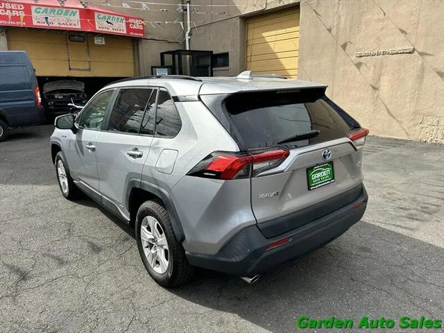 2020 Toyota RAV4 Hybrid XLE