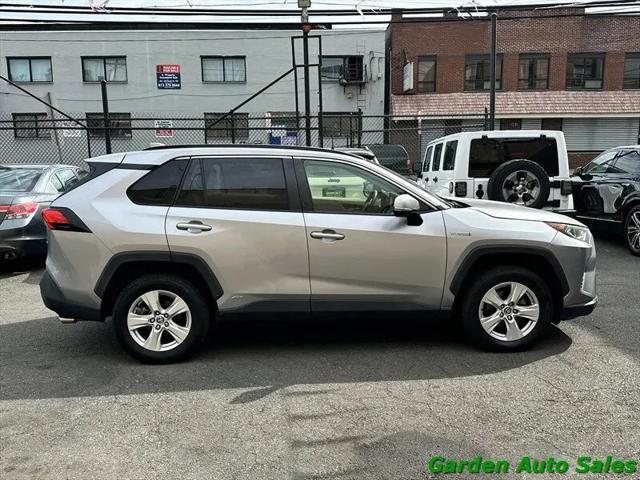 2020 Toyota RAV4 Hybrid XLE