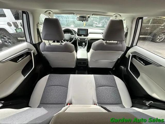 2020 Toyota RAV4 Hybrid XLE