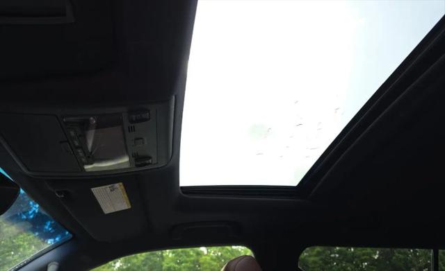 2016 Toyota Land Cruiser V8