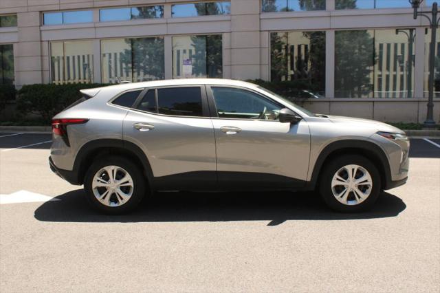 2024 Chevrolet Trax FWD SP