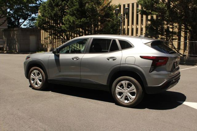 2024 Chevrolet Trax FWD SP