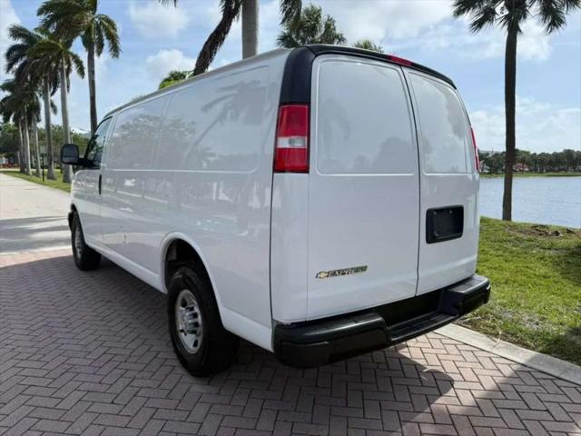 2022 Chevrolet Express Cargo Van RWD 2500 Regular Wheelbase WT