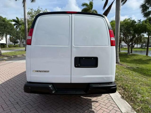 2022 Chevrolet Express Cargo Van RWD 2500 Regular Wheelbase WT