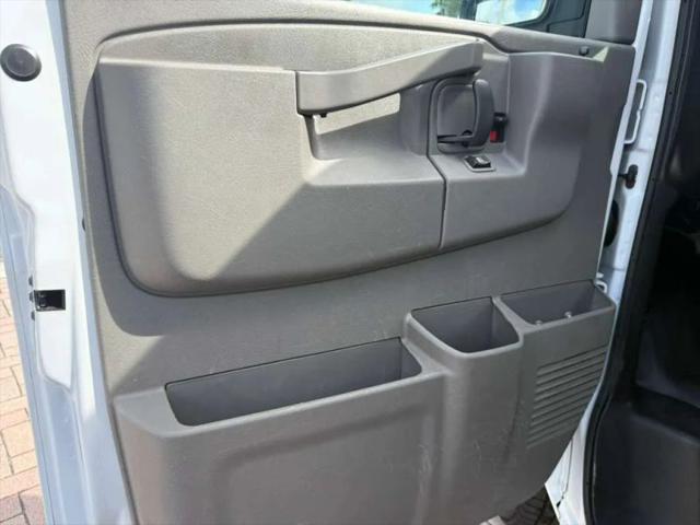 2022 Chevrolet Express Cargo Van RWD 2500 Regular Wheelbase WT