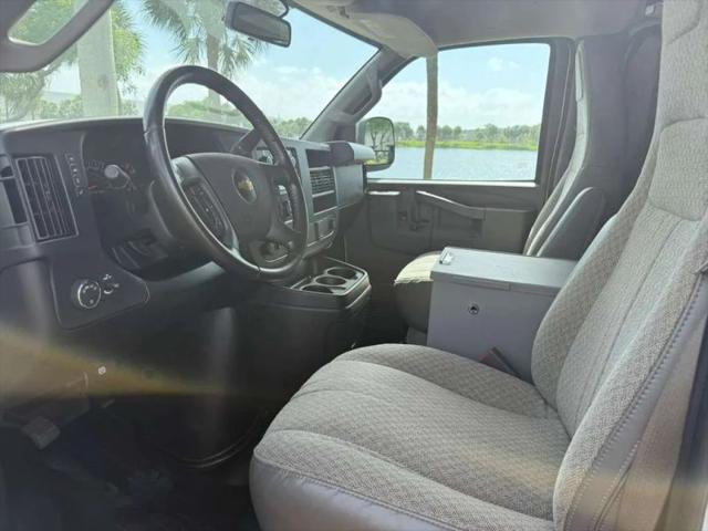 2022 Chevrolet Express Cargo Van RWD 2500 Regular Wheelbase WT