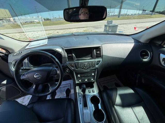 2020 Nissan Pathfinder SL 2WD