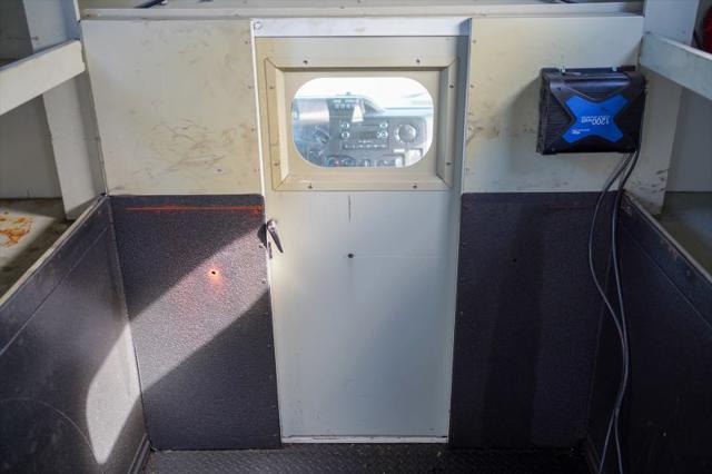 2016 Ford E-450 Cutaway Base