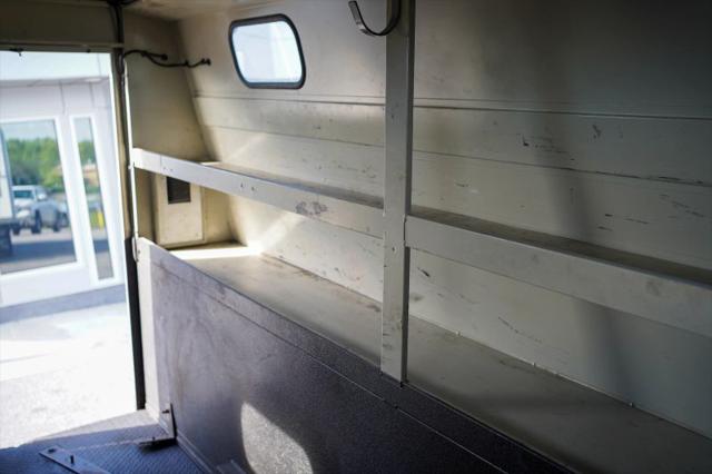 2016 Ford E-450 Cutaway Base